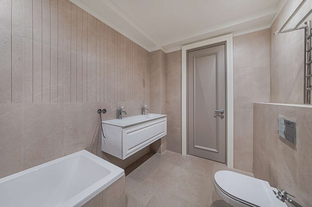  136,40 ² Sole Hills