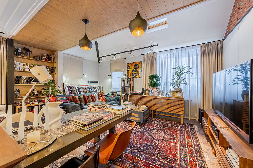 ���������� 128,00 �² The LOFT