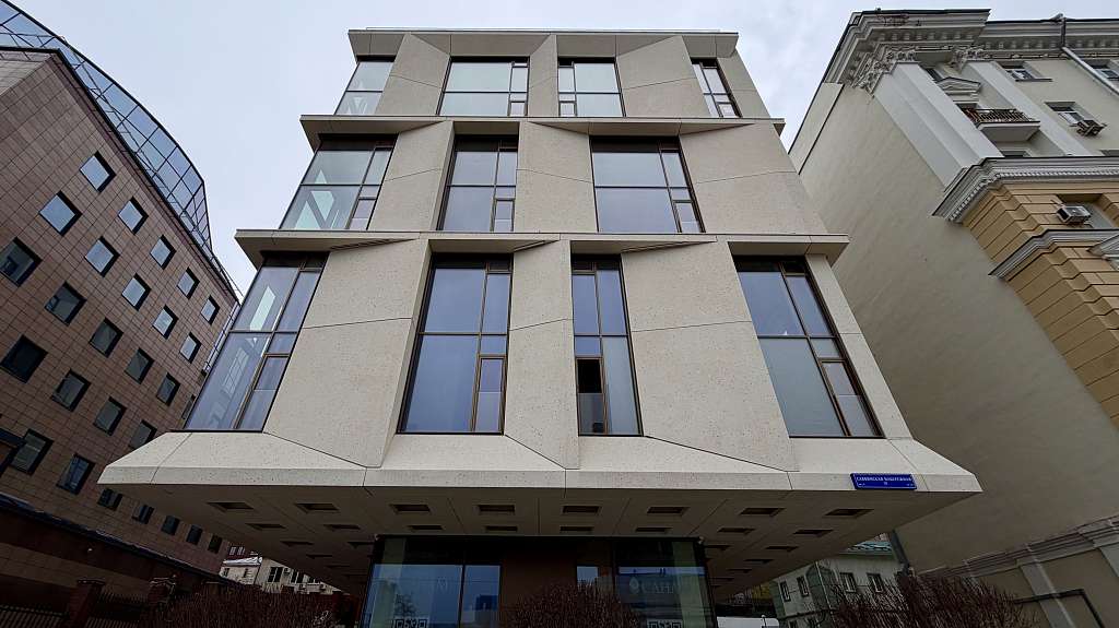 �������� 65.3 �² ���������� 17