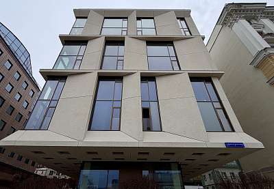 �������� 65.3 �² ���������� 17