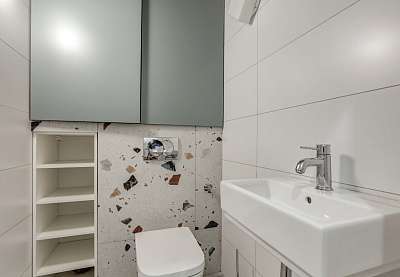  121,00 ² Vavilove