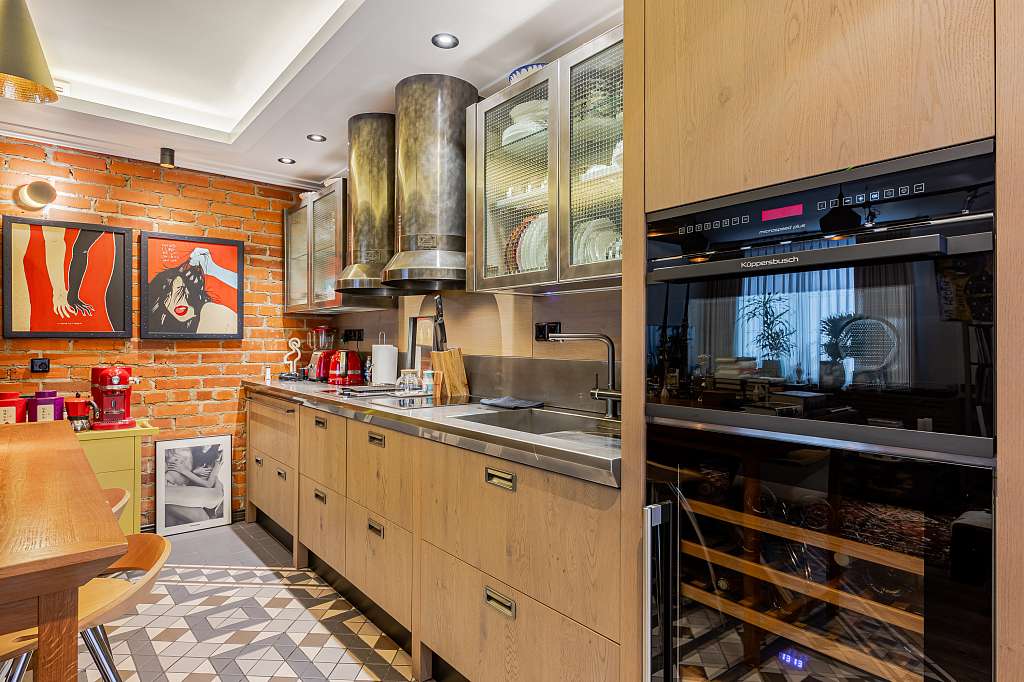 ���������� 128,00 �² The LOFT