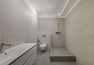  107,10 ² Sole Hills