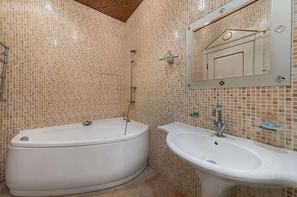 �������� 156,00 �² �� "����� ����"