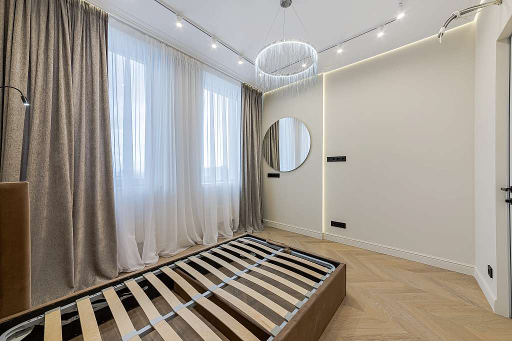 �������� 102,00 �²  �� �Headliner�