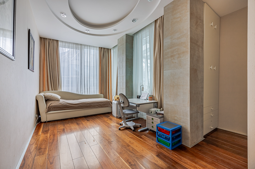 �������� 270,00 �² �� "����������� �������" 