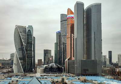  67,00 ²  "Capital Towers"