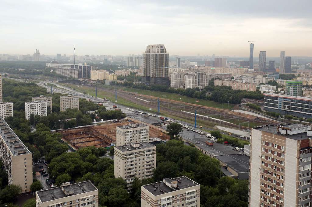  47,60 ²  Hide