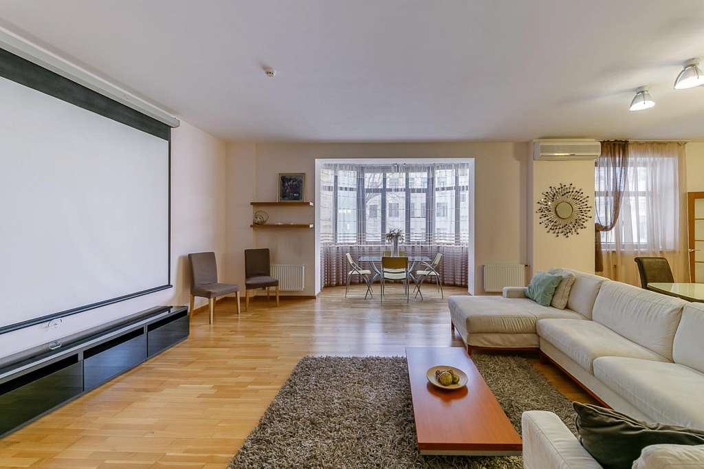 �������� 110,2 �² �. �������������� ������� �������������� ���., 16-18