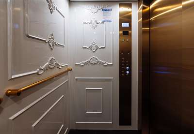 �����  "������"