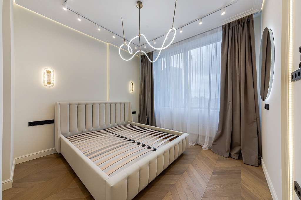�������� 102,00 �²  �� �Headliner�