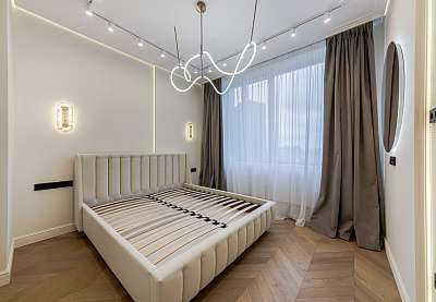 �������� 102,00 �²  �� �Headliner�