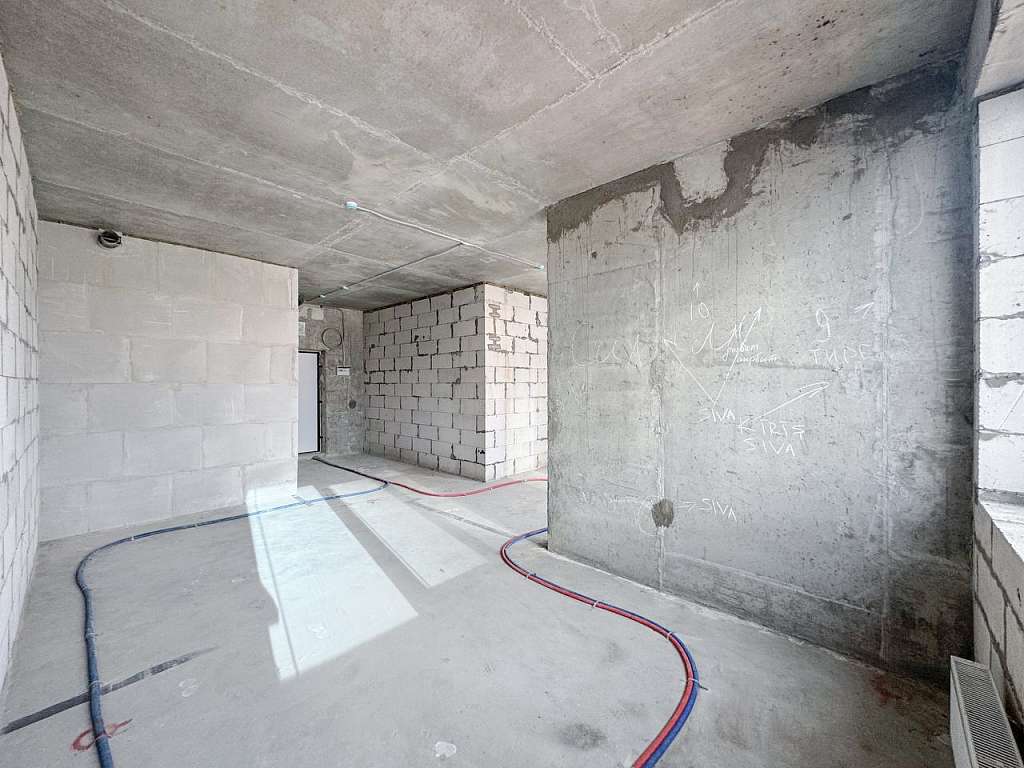  42,50 ²  Headliner