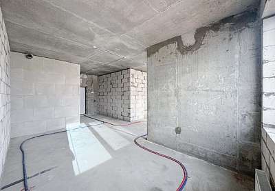  42,50 ²  Headliner
