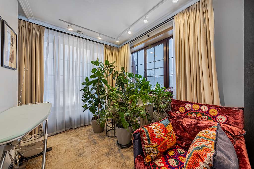 ���������� 128,00 �² The LOFT