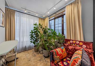 ���������� 128,00 �² The LOFT