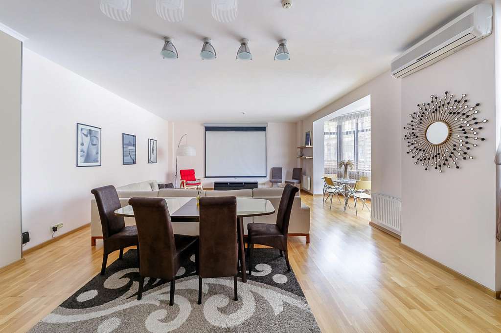 �������� 110,2 �² �. �������������� ������� �������������� ���., 16-18