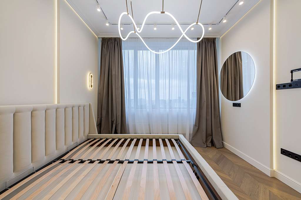 �������� 102,00 �²  �� �Headliner�