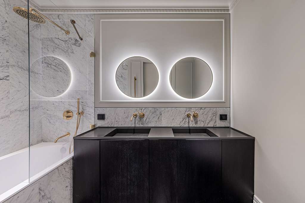  104,90 ²  Victory Park Residences