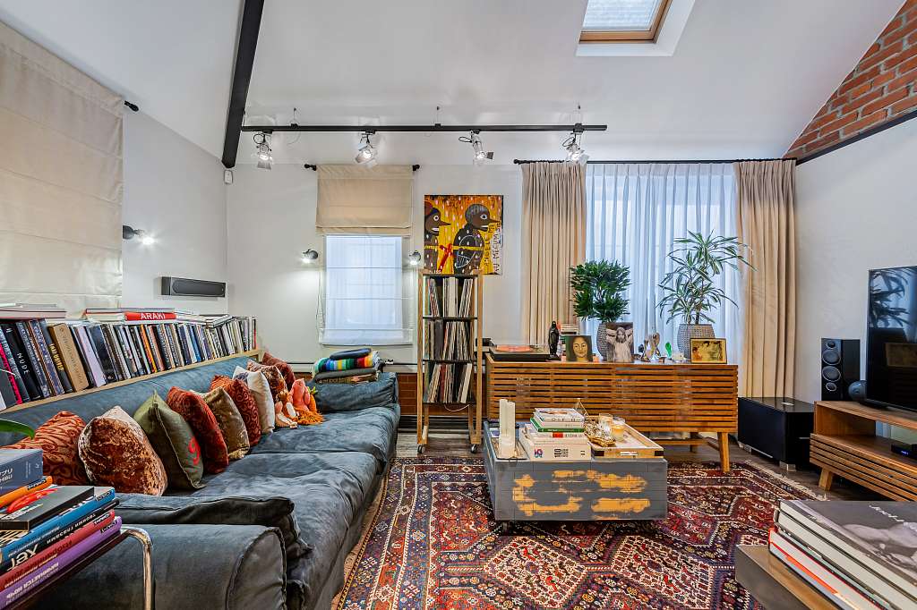 ���������� 128,00 �² The LOFT