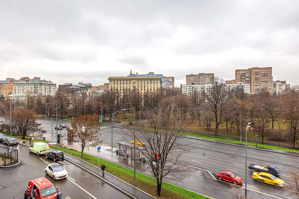  136,40 ² Sole Hills